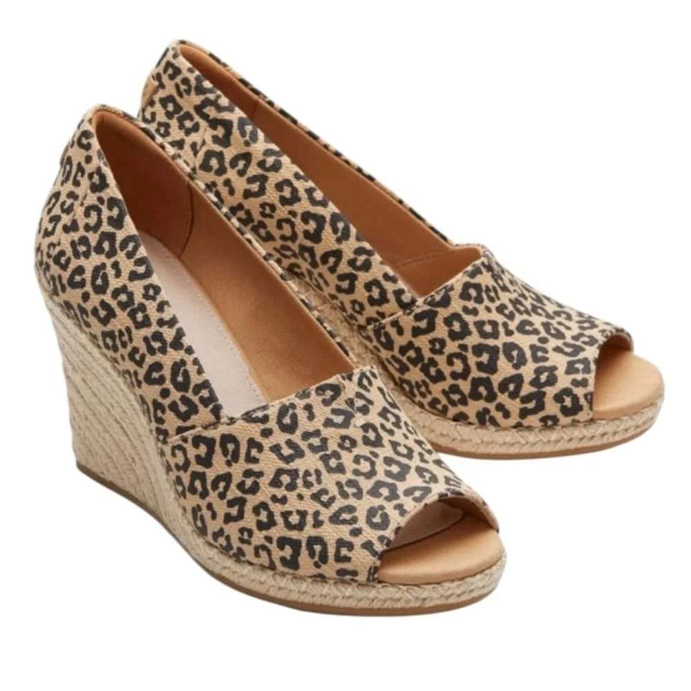 TOMS Michelle Leopard Print Espadrille Wedge Heels Peep Toe Sandal Size 7 NWOB
